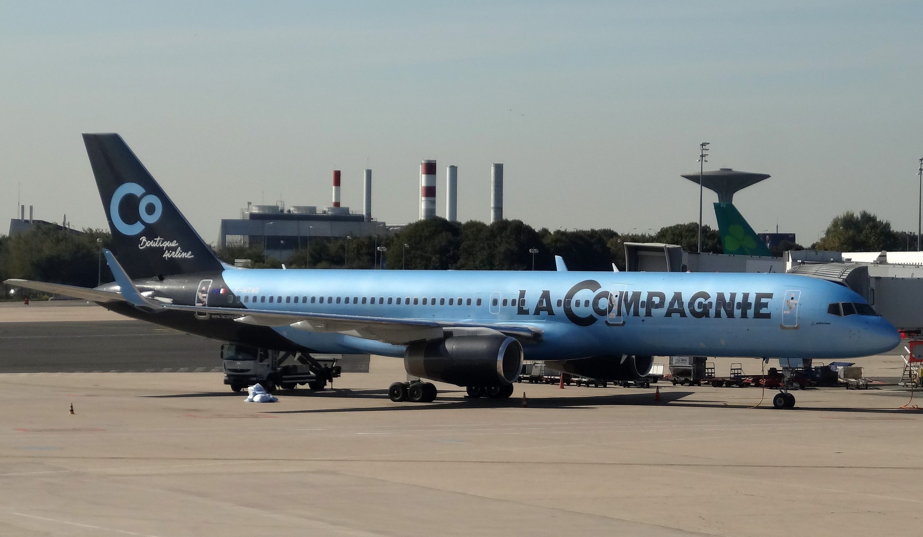 Fly Business Class To Paris For Economy Prices