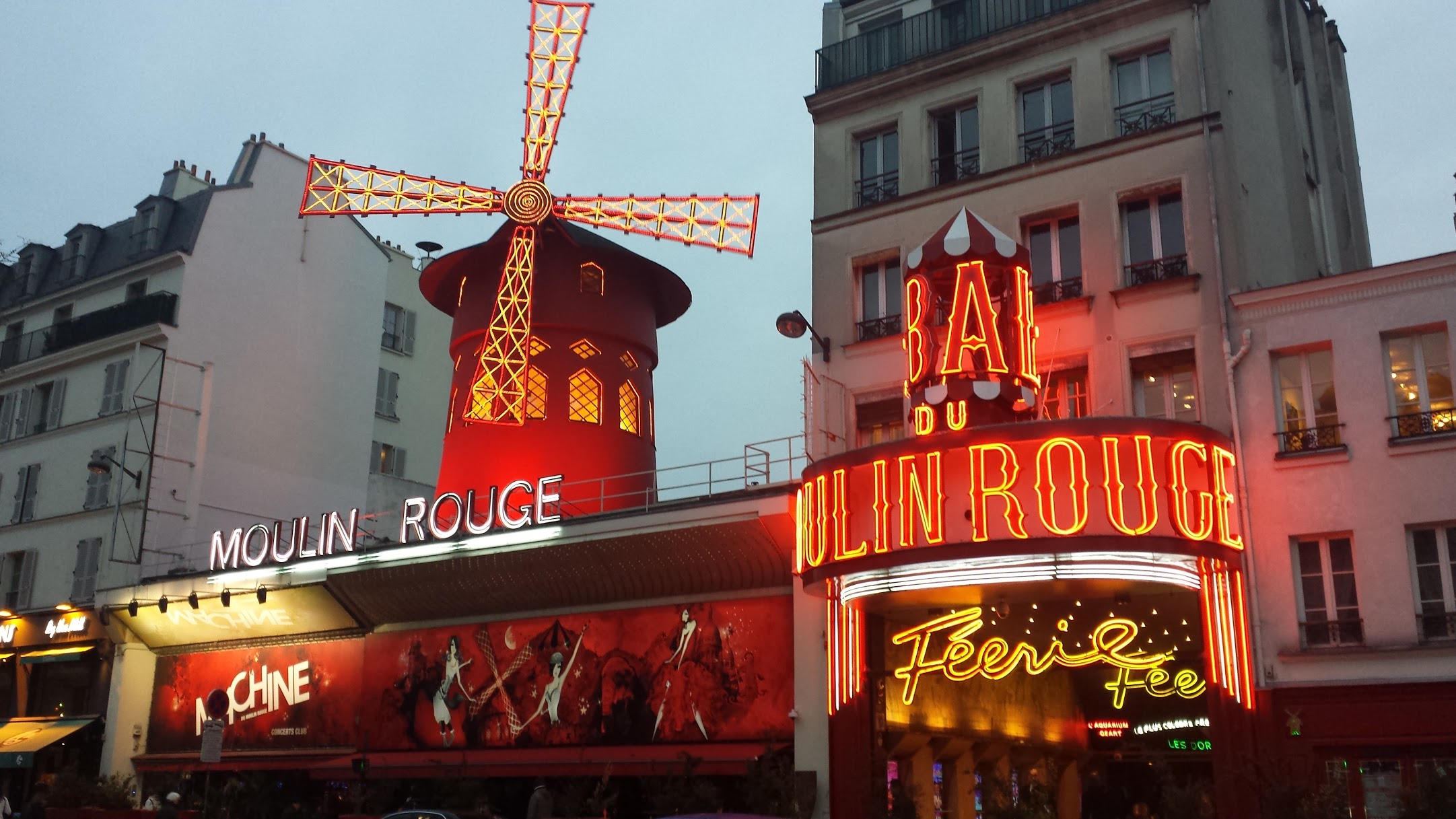 Moulin Rouge - What To Know BEFORE You Go
